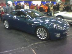 Aston Martin Vanquish 3