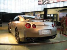 nissan2 gtr
